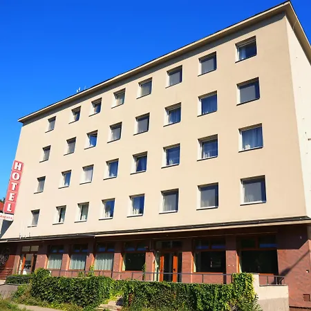 Morava 7 Pro 3 Osoby Safarikova 855 * Uherské Hradiště